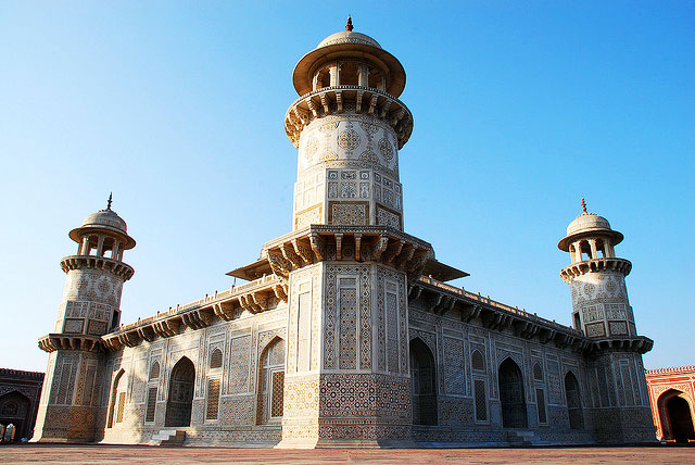Royal Cities Honeymoon with Hills